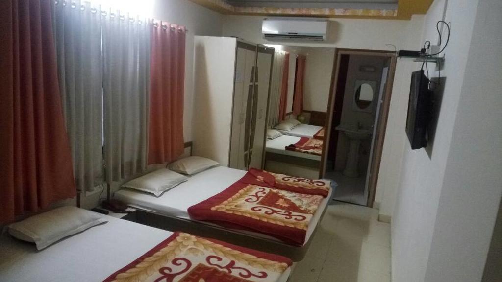 Hotel Sudarshan Nāthdwāra Exterior foto