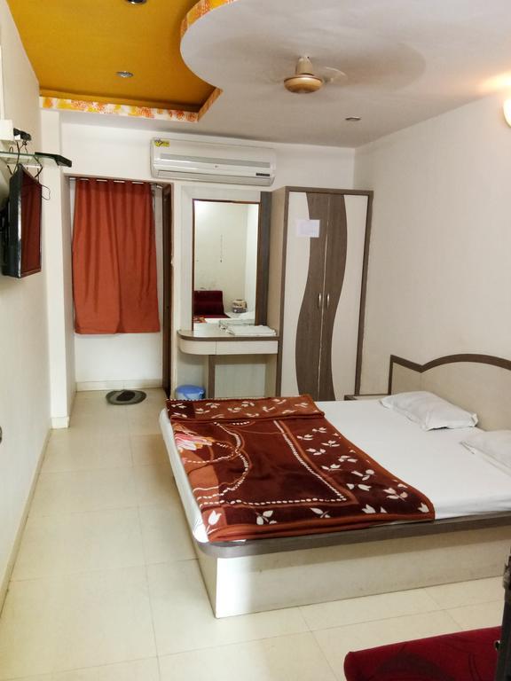 Hotel Sudarshan Nāthdwāra Exterior foto